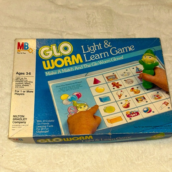 1985 Milton Bradley Glo Worm Light & Learn Game Vintage Matching Game **Works** - Picture 1 of 14